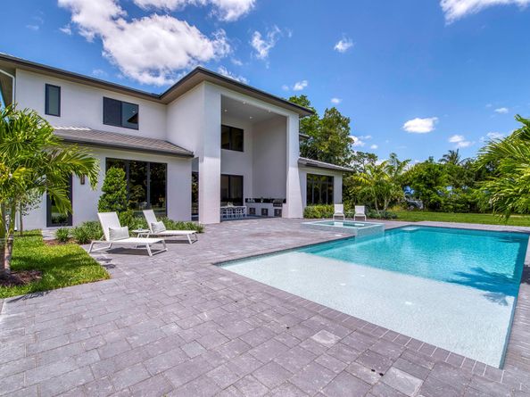 8600 Damascus Drive, Palm Beach Gardens FL 33418