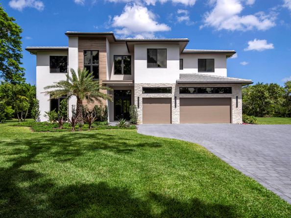 8600 Damascus Drive, Palm Beach Gardens FL 33418