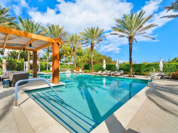 155 Ocean Avenue 502, Palm Beach Shores FL 33404
