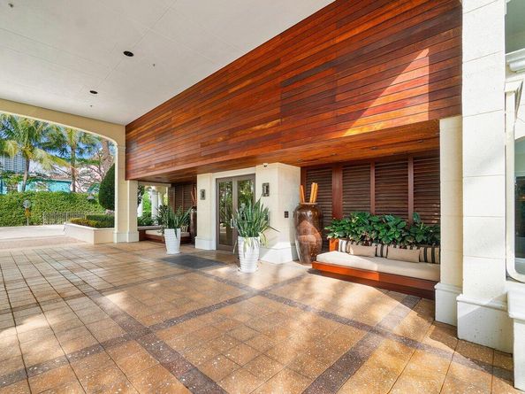 155 Ocean Avenue 502, Palm Beach Shores FL 33404
