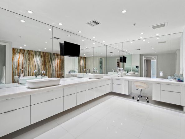 155 Ocean Avenue 502, Palm Beach Shores FL 33404