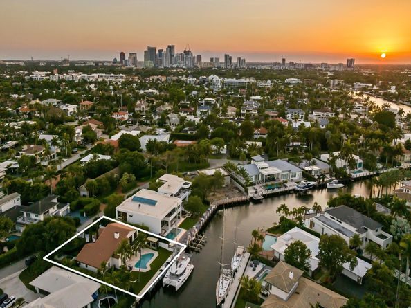 2411 Desota Dr, Fort Lauderdale FL 33301