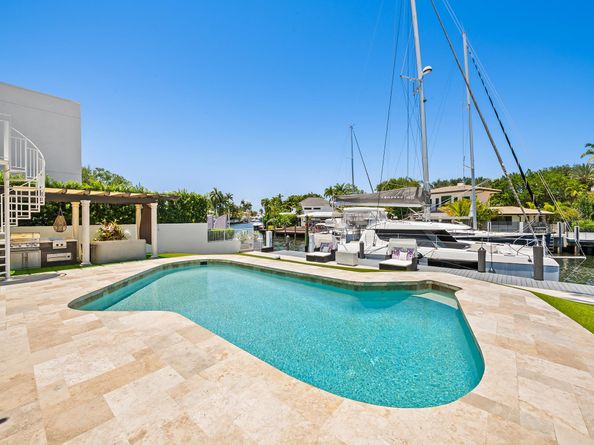 2411 Desota Dr, Fort Lauderdale FL 33301