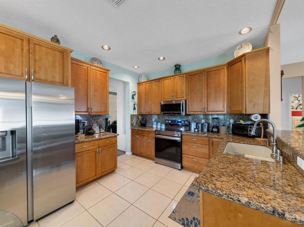3091 Bayberry Way, Margate FL 33063