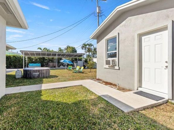 921 SE 13th Court, Deerfield Beach FL 33441
