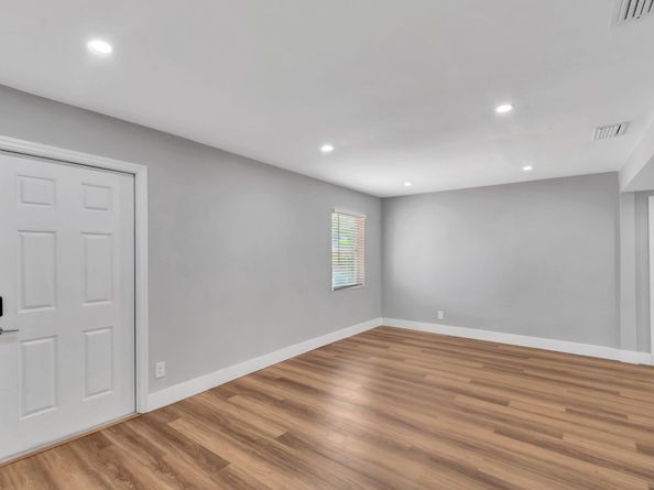 125 E Hart Street, Lantana FL 33462