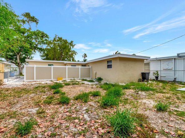 125 E Hart Street, Lantana FL 33462