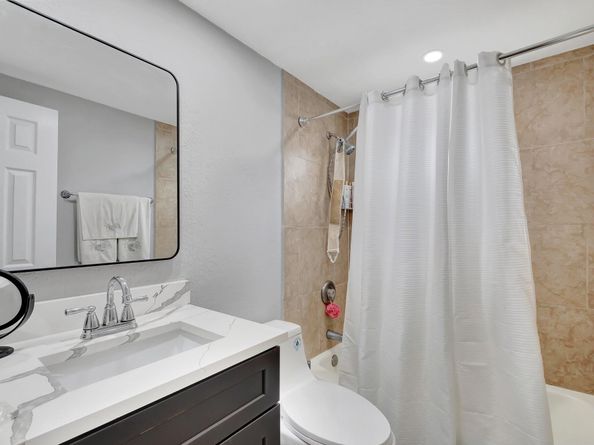 125 E Hart Street, Lantana FL 33462
