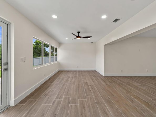 1637 40th Street, West Palm Beach FL 33407