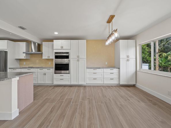 1637 40th Street, West Palm Beach FL 33407