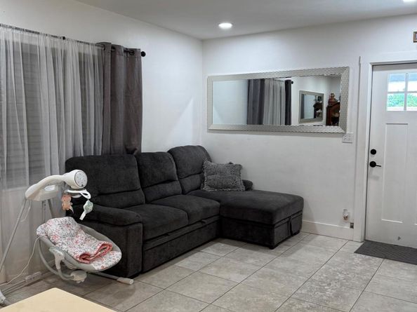 1413 S C Terrace Terrace S, Lake Worth Beach FL 33460