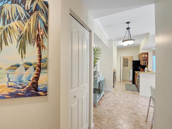 9857 Baywinds Drive 9302, West Palm Beach FL 33411