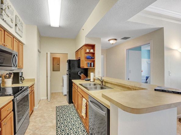 9857 Baywinds Drive 9302, West Palm Beach FL 33411