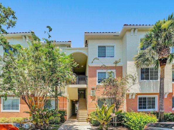 9857 Baywinds Drive 9302, West Palm Beach FL 33411