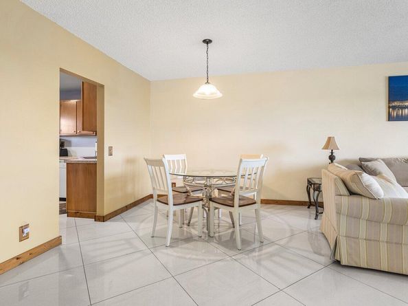 9101 W Sample Road 805, Coral Springs FL 33065