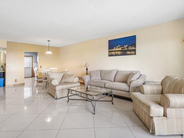 9101 W Sample Road 805, Coral Springs FL 33065