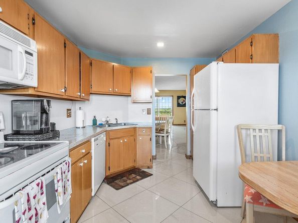 9101 W Sample Road 805, Coral Springs FL 33065