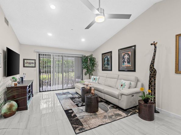 15011 Ashland Circle 23, Delray Beach FL 33484