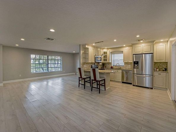 6247 Red Cedar Circle, Greenacres FL 33463