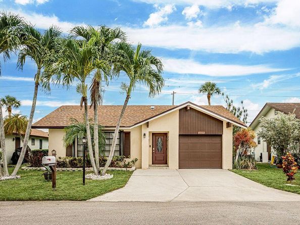 6247 Red Cedar Circle, Greenacres FL 33463
