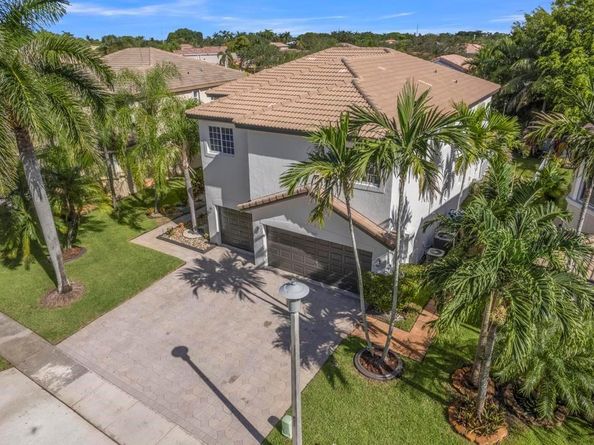 2028 SW 176th Ter, Miramar FL 33029