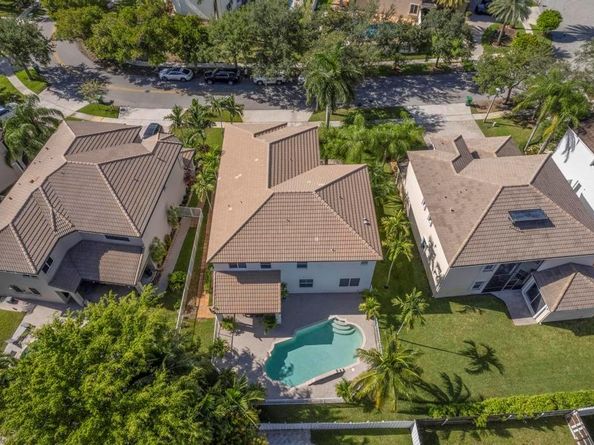2028 SW 176th Ter, Miramar FL 33029