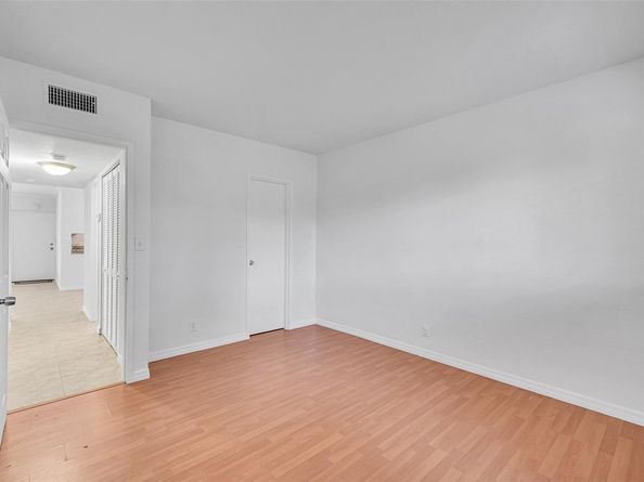 2020 NE 56th St 206, Fort Lauderdale FL 33308