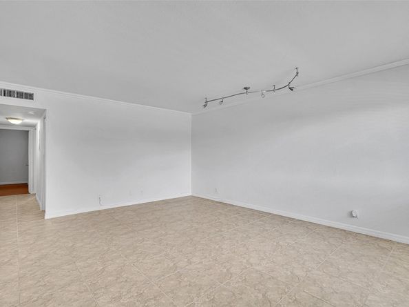2020 NE 56th St 206, Fort Lauderdale FL 33308