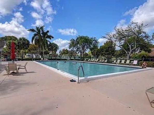 8279 Springlake Drive, Boca Raton FL 33496