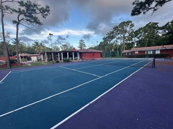 5800 Pinetree Rd, Parkland FL 33067
