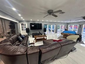 5800 Pinetree Rd, Parkland FL 33067