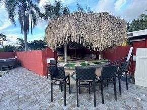5800 Pinetree Rd, Parkland FL 33067