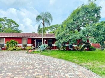 5800 Pinetree Rd