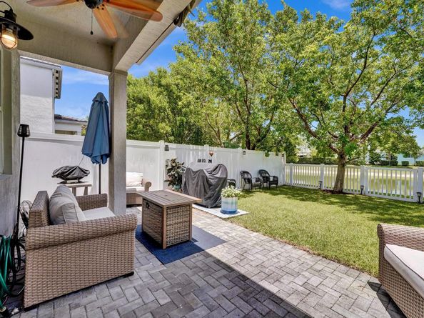 4700 NW 48th Ter, Tamarac FL 33319