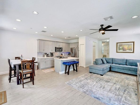 4700 NW 48th Ter, Tamarac FL 33319
