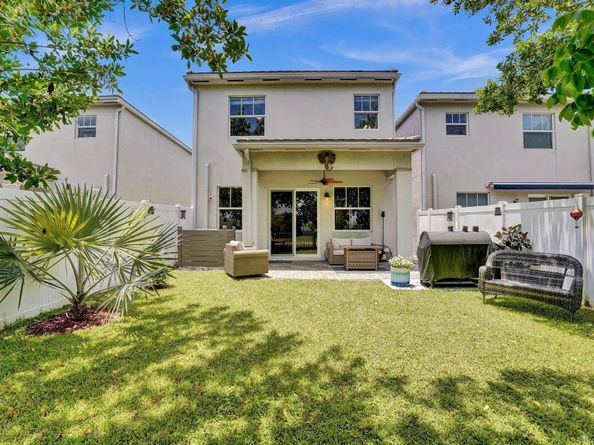 4700 NW 48th Ter, Tamarac FL 33319