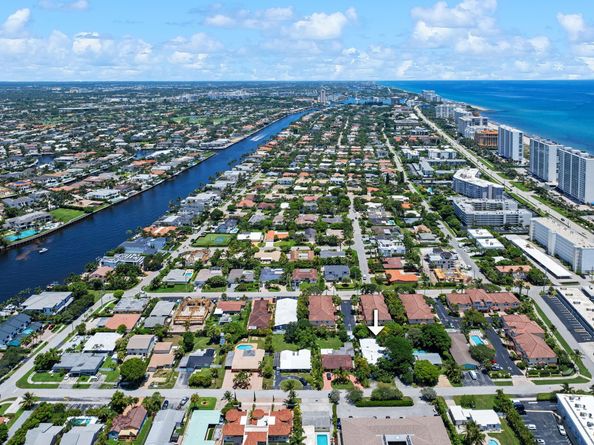 1963 NE 6th St, Deerfield Beach FL 33441