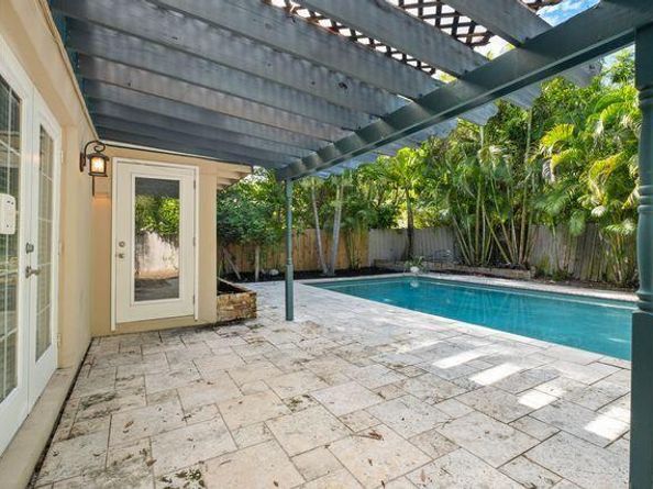 322 Valencia Road, West Palm Beach FL 33401