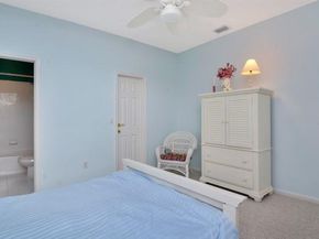 676 W Palm Aire Dr, Pompano Beach FL 33069