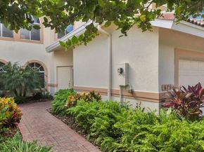 676 W Palm Aire Dr, Pompano Beach FL 33069