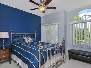 676 W Palm Aire Dr, Pompano Beach FL 33069