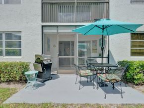 2226 N Cypress Bend Dr 109, Pompano Beach FL 33069