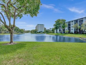 2226 N Cypress Bend Dr 109, Pompano Beach FL 33069