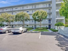 2226 N Cypress Bend Dr 109, Pompano Beach FL 33069