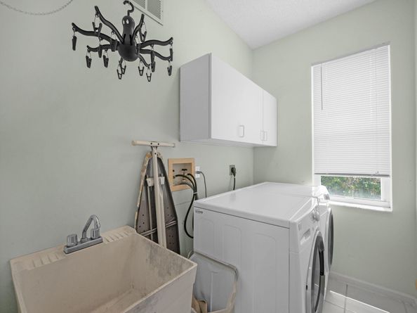 6211 Shadow Tree Lane, Lake Worth FL 33463