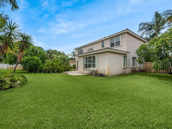 6211 Shadow Tree Lane, Lake Worth FL 33463