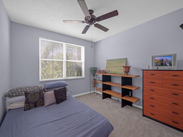 6211 Shadow Tree Lane, Lake Worth FL 33463
