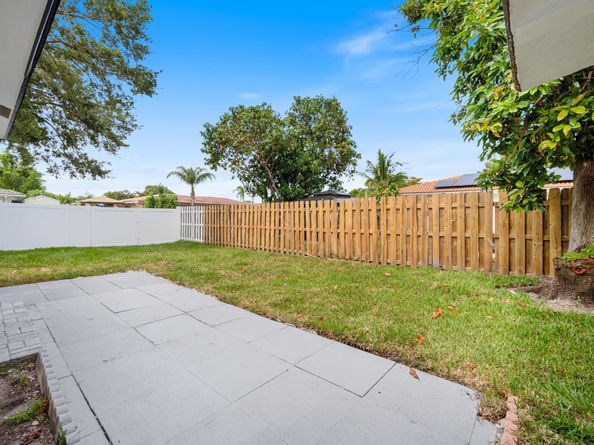 8201 NW 67th Avenue, Tamarac FL 33321