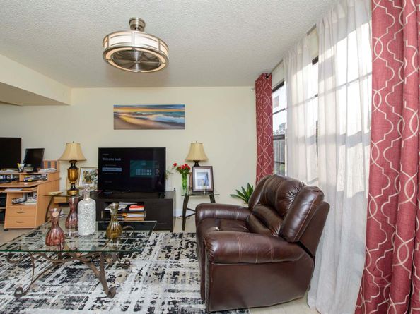 3515 Village Boulevard 304, West Palm Beach FL 33409