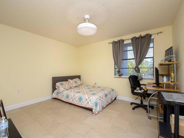 3515 Village Boulevard 304, West Palm Beach FL 33409